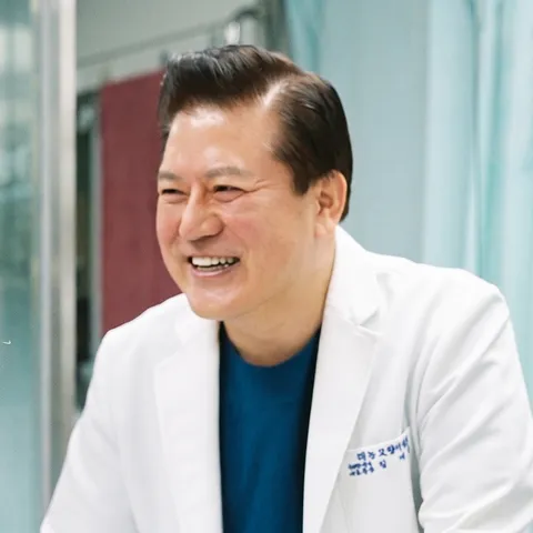 Portrait of Jaeyoung Kim, DVM