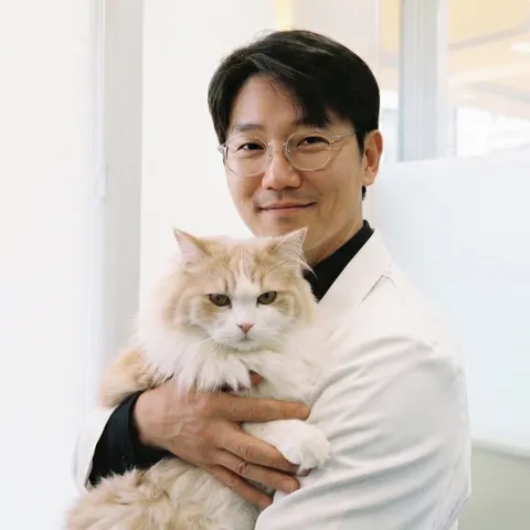 Portrait of Alex Shin, Pharmacist